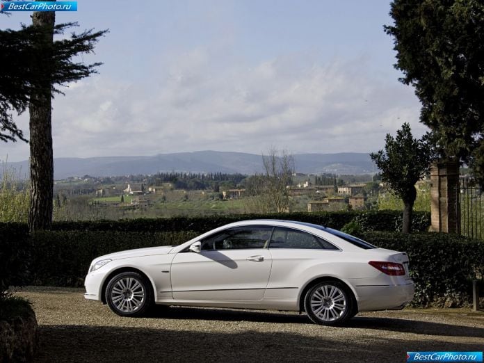 2010 Mercedes-Benz E-class Coupe - фотография 60 из 209 2010 Mercedes-Benz E-class Coupe - фотография 60 из 209