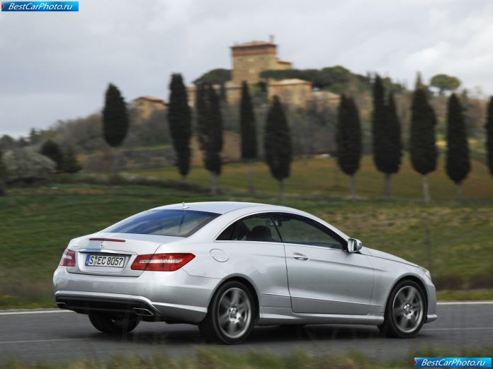 2010 Mercedes-Benz E-class Coupe - фотография 63 из 209