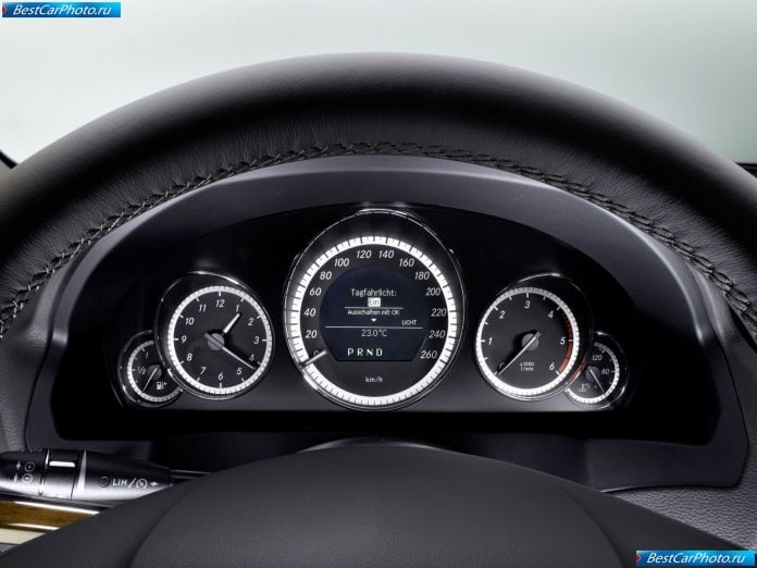 2010 Mercedes-Benz E-class Coupe - фотография 122 из 209 2010 Mercedes-Benz E-class Coupe - фотография 122 из 209