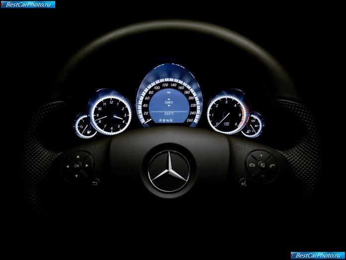 2010 Mercedes-Benz E-class Coupe - фотография 123 из 209 2010 Mercedes-Benz E-class Coupe - фотография 123 из 209
