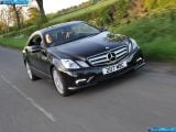 mercedes-benz_2010-e-class_coupe_uk_version_1600x1200_014.jpg