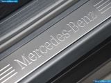 mercedes-benz_2010-e-class_coupe_uk_version_1600x1200_081.jpg