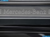 mercedes-benz_2010-e-class_coupe_uk_version_1600x1200_082.jpg