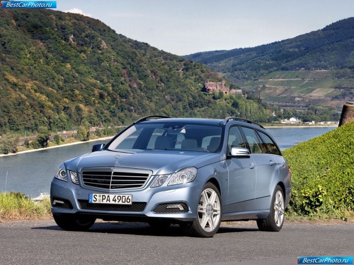 2010 Mercedes-Benz E-class Estate - фотография 2 из 139