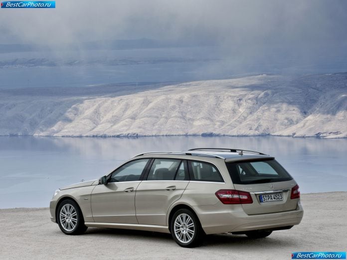2010 Mercedes-Benz E-class Estate - фотография 54 из 139 2010 Mercedes-Benz E-class Estate - фотография 54 из 139