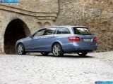 mercedes-benz_2010-e-class_estate_1600x1200_060.jpg