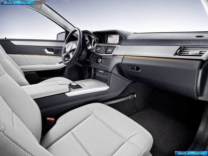 2010 Mercedes-Benz E-class Estate - фотография 91 из 139