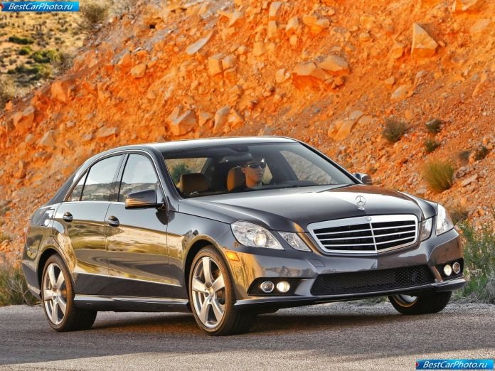 2010 Mercedes-Benz E350 - фотография 10 из 36