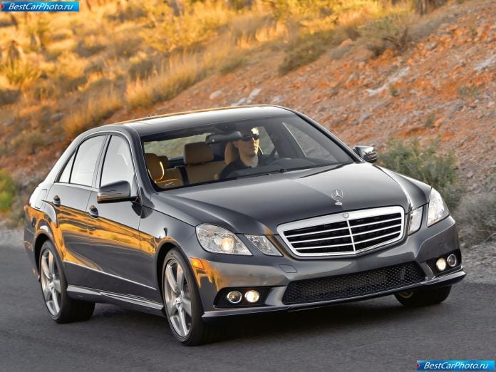 2010 Mercedes-Benz E350 - фотография 12 из 36