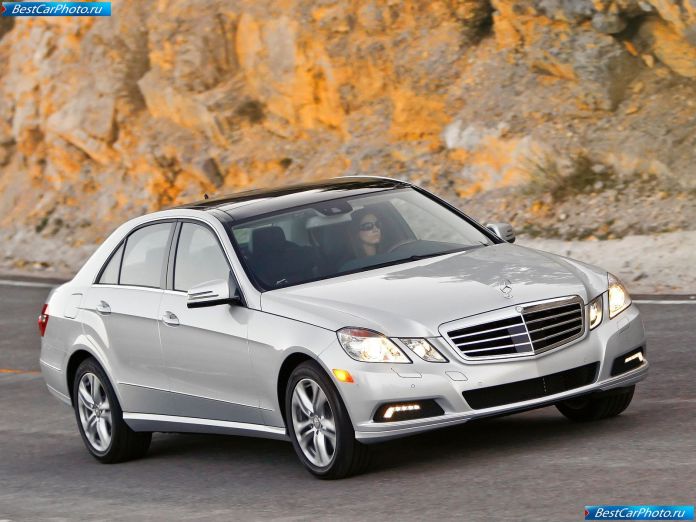 2010 Mercedes-Benz E350 - фотография 16 из 36
