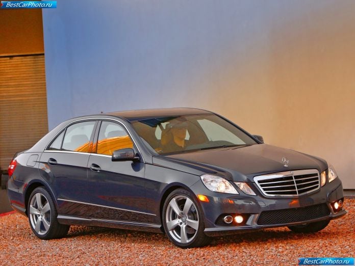 2010 Mercedes-Benz E350 - фотография 17 из 36