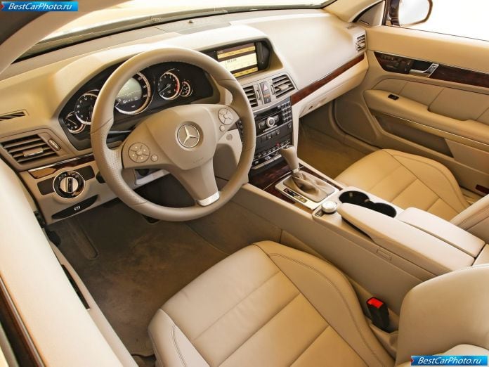 2010 Mercedes-Benz E350 Coupe - фотография 11 из 16 2010 Mercedes-Benz E350 Coupe - фотография 11 из 16