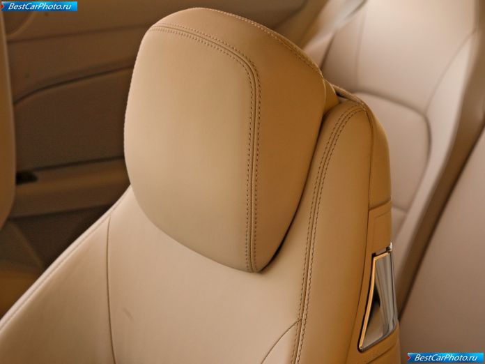 2010 Mercedes-Benz E350 Coupe - фотография 13 из 16