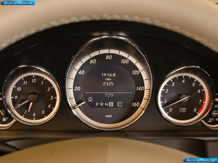 2010 Mercedes-Benz E350 Coupe - фотография 14 из 16 2010 Mercedes-Benz E350 Coupe - фотография 14 из 16