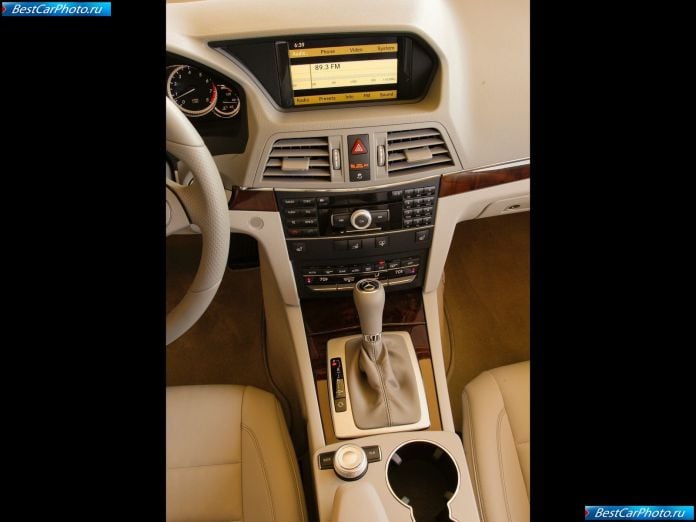 2010 Mercedes-Benz E350 Coupe - фотография 16 из 16 2010 Mercedes-Benz E350 Coupe - фотография 16 из 16