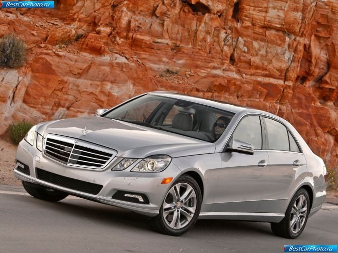 2010 Mercedes-Benz E550 - фотография 17 из 48