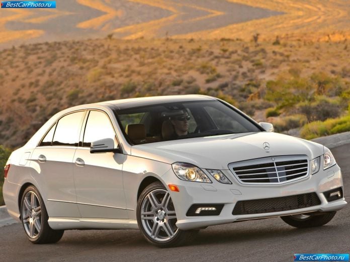 2010 Mercedes-Benz E550 - фотография 29 из 48