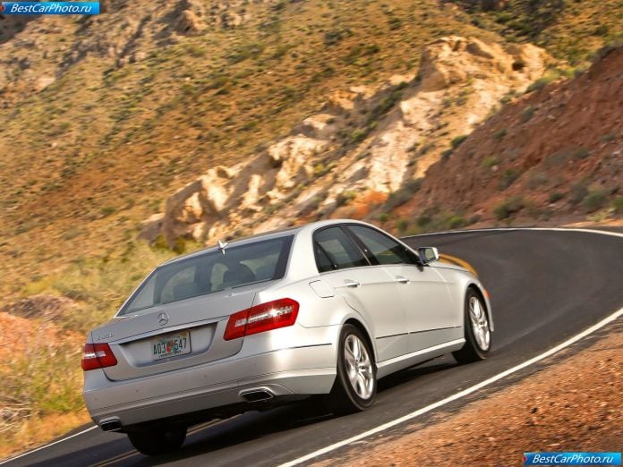 2010 Mercedes-Benz E550 - фотография 32 из 48 2010 Mercedes-Benz E550 - фотография 32 из 48