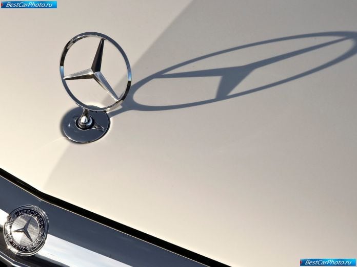 2010 Mercedes-Benz E550 - фотография 45 из 48 2010 Mercedes-Benz E550 - фотография 45 из 48