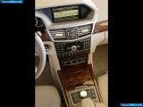mercedes-benz_2010-e550_1600x1200_048.jpg