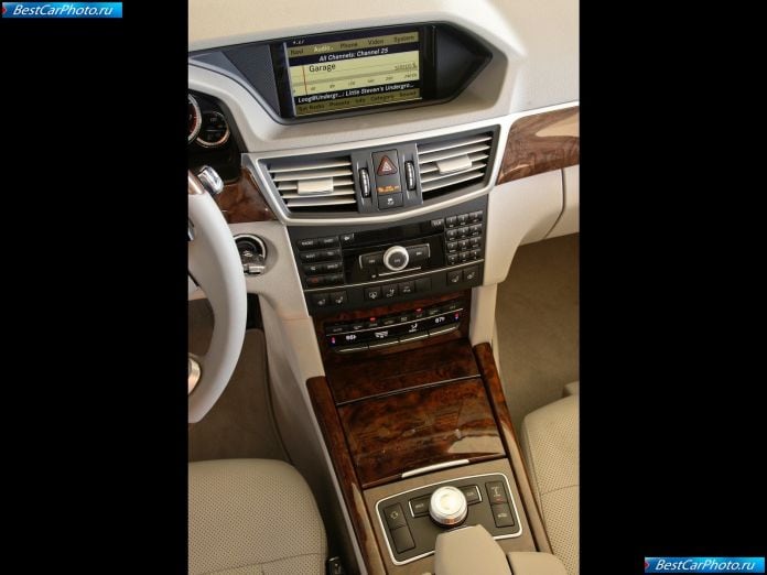 2010 Mercedes-Benz E550 - фотография 48 из 48