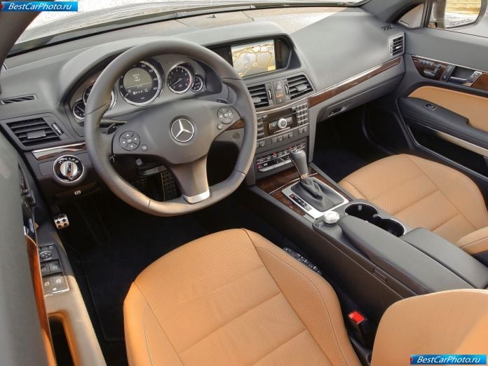 2010 Mercedes-Benz E550 Coupe - фотография 20 из 29 2010 Mercedes-Benz E550 Coupe - фотография 20 из 29