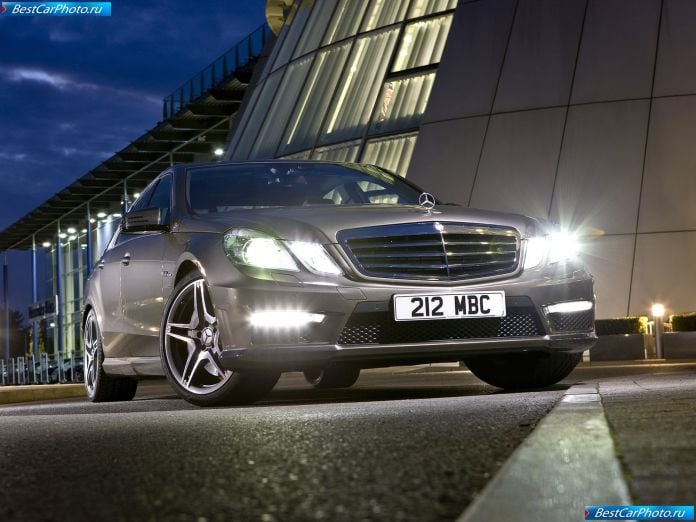 2010 Mercedes-Benz E63 Amg - фотография 1 из 151 2010 Mercedes-Benz E63 Amg - фотография 1 из 151