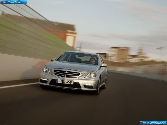 2010 Mercedes-Benz E63 Amg - фотография 42 из 151 2010 Mercedes-Benz E63 Amg - фотография 42 из 151