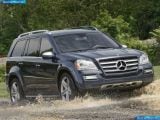 mercedes-benz_2010-gl550_1600x1200_010.jpg