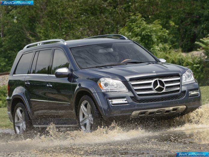 2010 Mercedes-Benz Gl550 - фотография 10 из 33 2010 Mercedes-Benz Gl550 - фотография 10 из 33