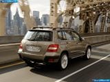 mercedes-benz_2010-glk-class_1600x1200_091.jpg