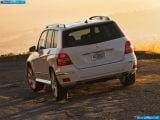 mercedes-benz_2010-glk_350_4matic_1600x1200_090.jpg