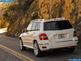 mercedes-benz_2010-glk_350_4matic_1600x1200_091.jpg