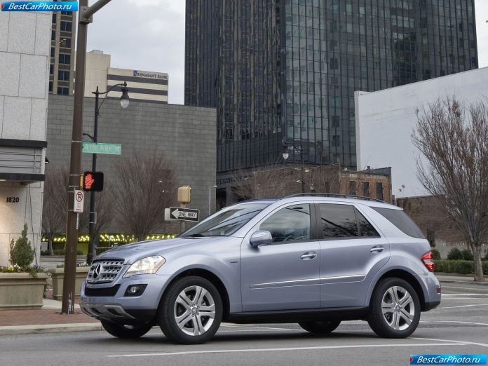 2010 Mercedes-Benz Ml450 Hybrid - фотография 8 из 49 2010 Mercedes-Benz Ml450 Hybrid - фотография 8 из 49