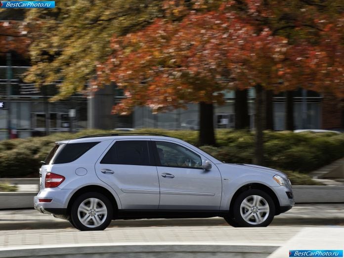 2010 Mercedes-Benz Ml450 Hybrid - фотография 15 из 49 2010 Mercedes-Benz Ml450 Hybrid - фотография 15 из 49