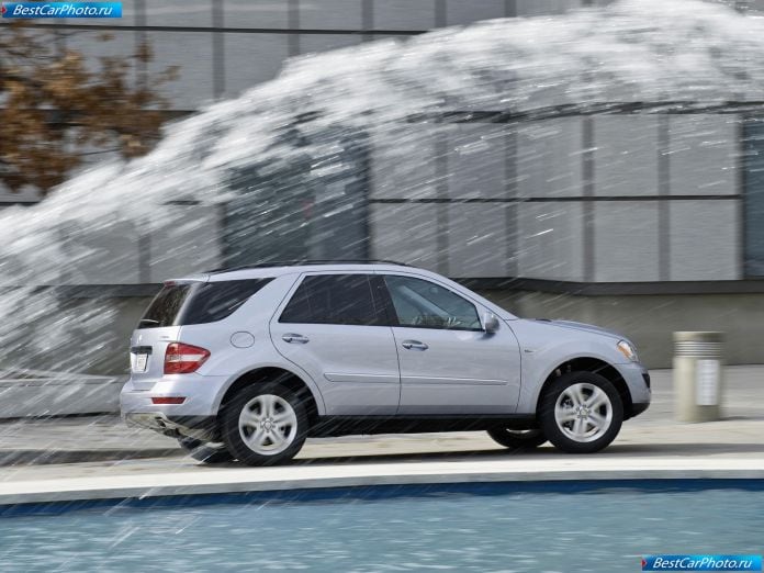 2010 Mercedes-Benz Ml450 Hybrid - фотография 16 из 49