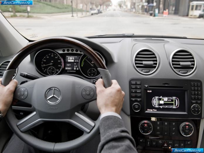2010 Mercedes-Benz Ml450 Hybrid - фотография 27 из 49 2010 Mercedes-Benz Ml450 Hybrid - фотография 27 из 49