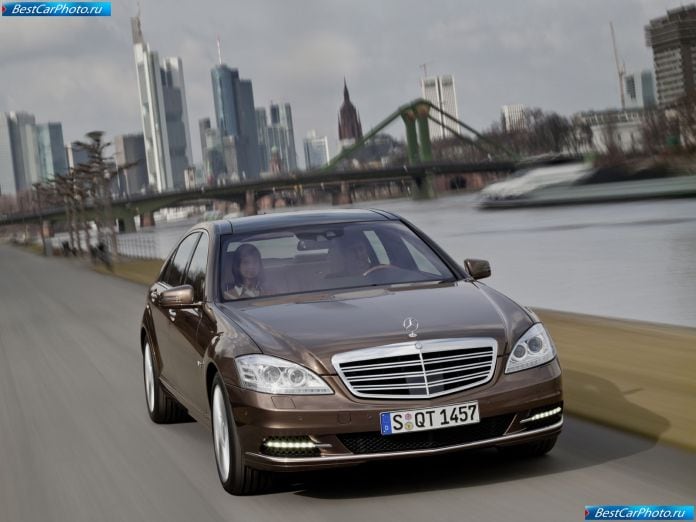 2010 Mercedes-Benz S-class - фотография 2 из 72 2010 Mercedes-Benz S-class - фотография 2 из 72