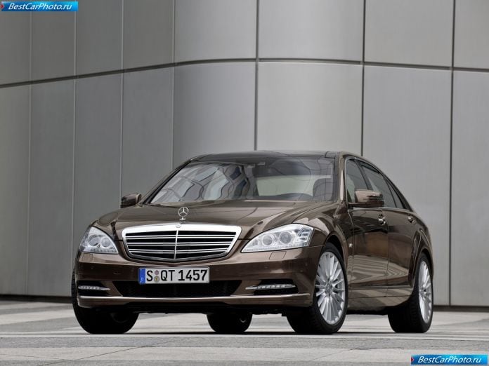 2010 Mercedes-Benz S-class - фотография 3 из 72