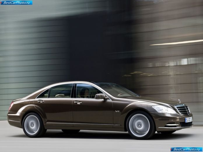 2010 Mercedes-Benz S-class - фотография 4 из 72