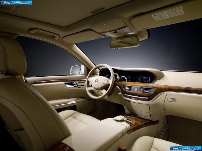 2010 Mercedes-Benz S-class - фотография 28 из 72 2010 Mercedes-Benz S-class - фотография 28 из 72