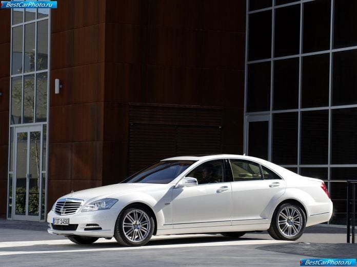 2010 Mercedes-Benz S400 Bluehybrid - фотография 6 из 45 2010 Mercedes-Benz S400 Bluehybrid - фотография 6 из 45
