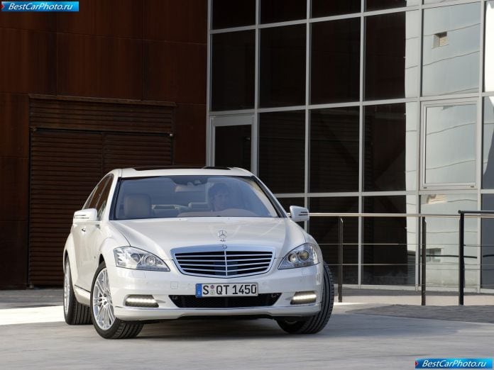 2010 Mercedes-Benz S400 Bluehybrid - фотография 7 из 45 2010 Mercedes-Benz S400 Bluehybrid - фотография 7 из 45