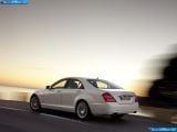 mercedes-benz_2010-s400_bluehybrid_1600x1200_009.jpg