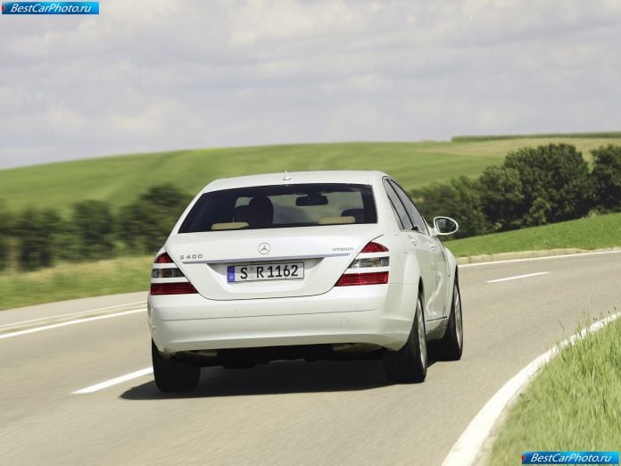2010 Mercedes-Benz S400 Bluehybrid - фотография 20 из 45 2010 Mercedes-Benz S400 Bluehybrid - фотография 20 из 45