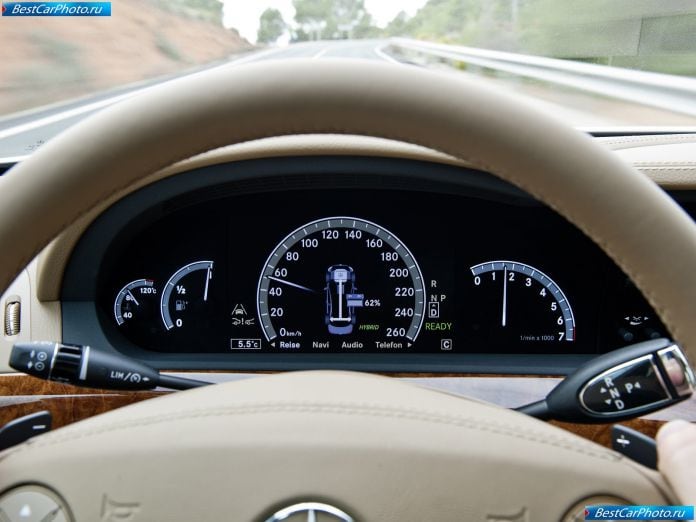 2010 Mercedes-Benz S400 Bluehybrid - фотография 23 из 45 2010 Mercedes-Benz S400 Bluehybrid - фотография 23 из 45