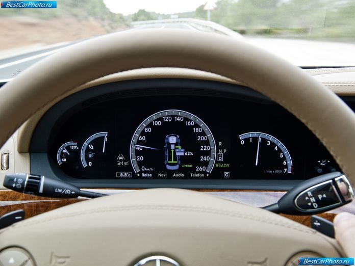 2010 Mercedes-Benz S400 Bluehybrid - фотография 24 из 45 2010 Mercedes-Benz S400 Bluehybrid - фотография 24 из 45