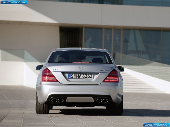 2010 Mercedes-Benz S63 Amg - фотография 8 из 11 2010 Mercedes-Benz S63 Amg - фотография 8 из 11