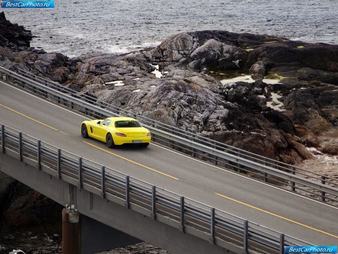2010 Mercedes-Benz Sls Amg E-cell Concept - фотография 38 из 65 2010 Mercedes-Benz Sls Amg E-cell Concept - фотография 38 из 65