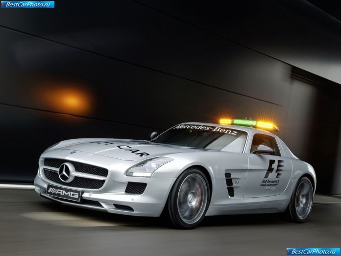 2010 Mercedes-Benz Sls Amg F1 Safety Car - фотография 3 из 14 2010 Mercedes-Benz Sls Amg F1 Safety Car - фотография 3 из 14